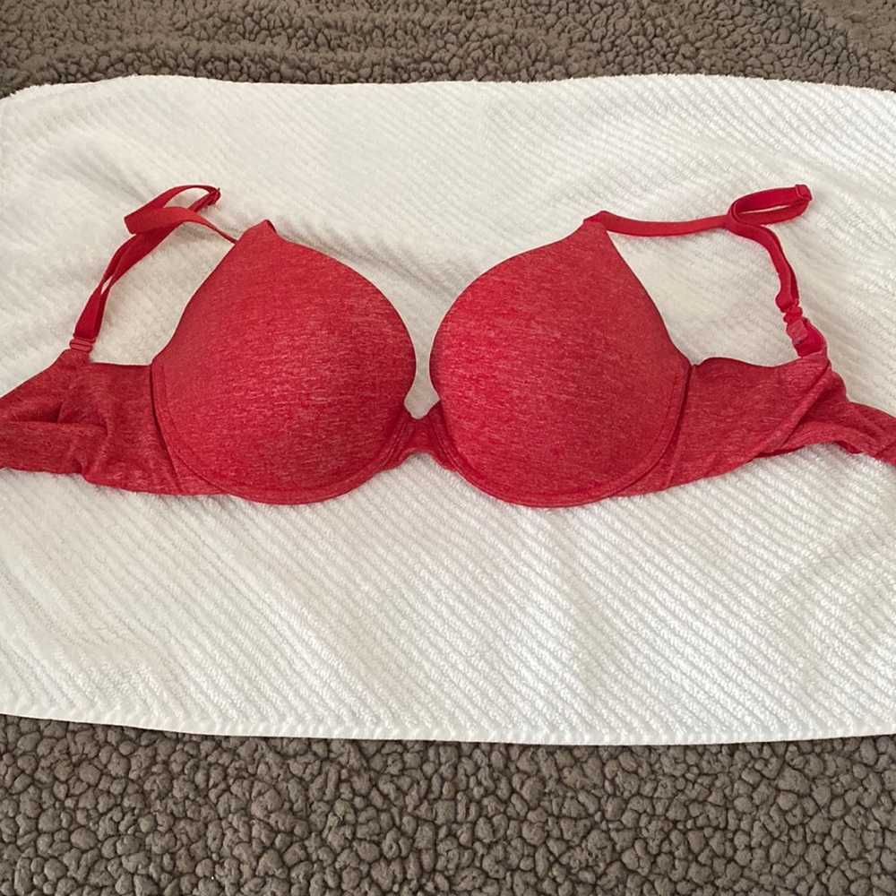 Victoria’s Secret Uplift Semi Demi Bra